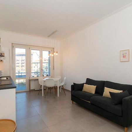 Urban House Carducci - Apartments تورينو الغرفة الصورة